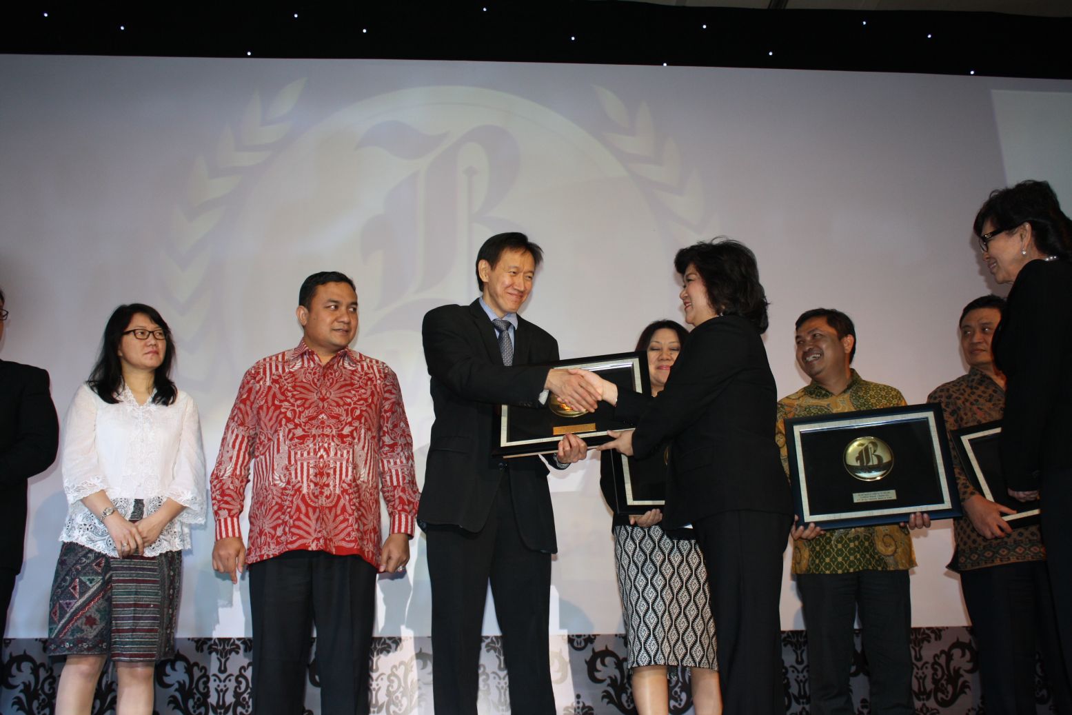 CIPUTRA DEVELOPMENT RAIH PENGHARGAAN BISNIS INDONESIA AWARD 2015