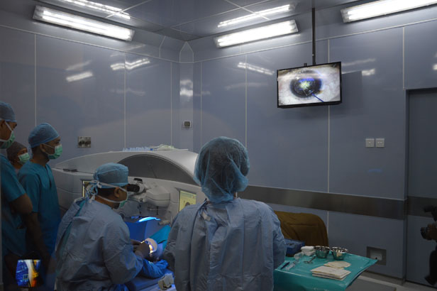 CIPUTRA SMG EYE CLINIC PERKENALKAN METODE RELEX SMILE