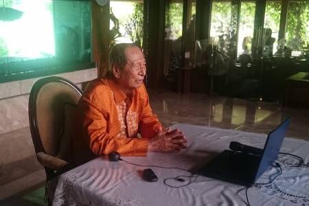 IR CIPUTRA TERIMA PENGHARGAAN DARI KOMUNITAS BURUH MIGRAN HONG KONG