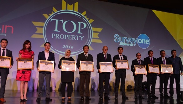 CIPUTRA GROUP BORONG PENGHARGAAN TOP PROPERTY AWARD 2016