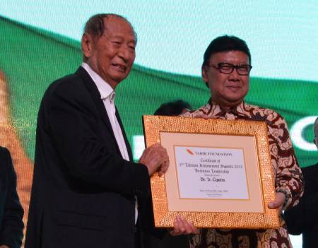 CIPUTRA RAIH LIFETIME ACHIEVEMENT AWARDS 2015