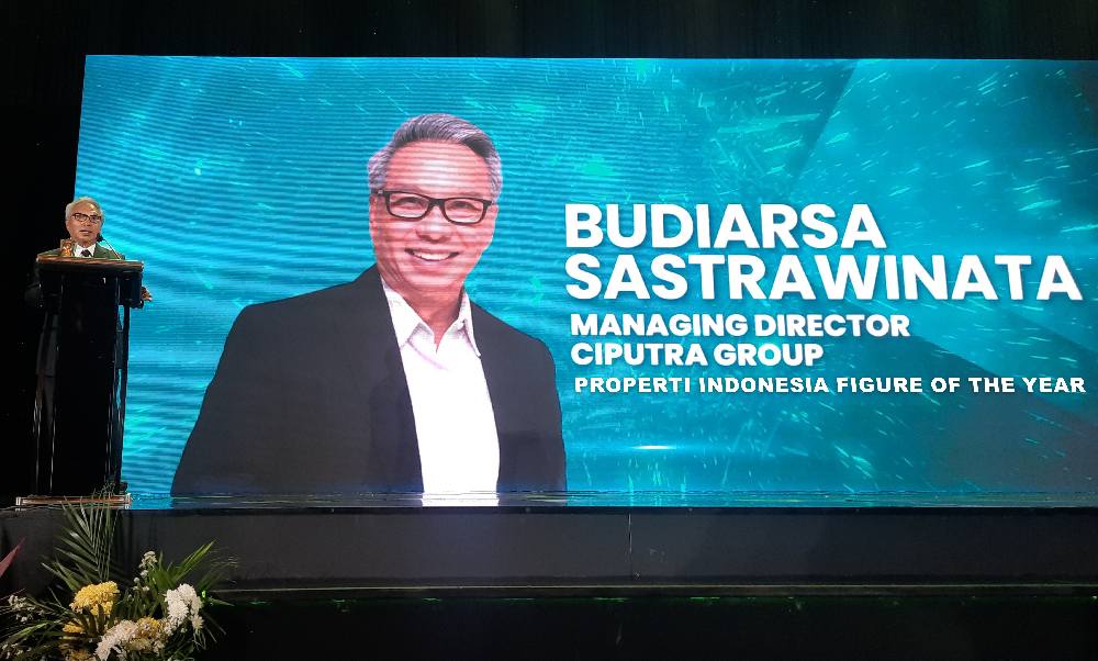 Mr. Budiarsa Sastrawinata and Several Ciputra Group’s Projects Received Properti Indonesia Award