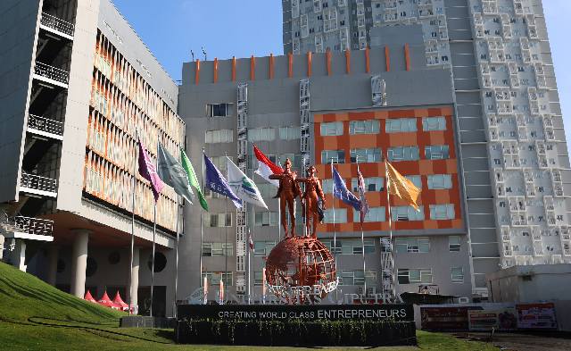 Ciputra University of Surabaya Included As 20 Best Campuses at East Java