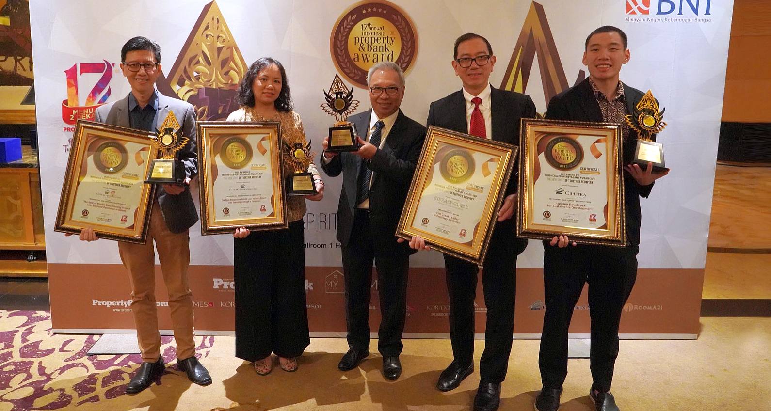 IPBA-XVII Gives Award to Mr. Budiarsa Sastrawinata, Ciputra Group, CitraGarden Serpong and CitraLand Megah Batam